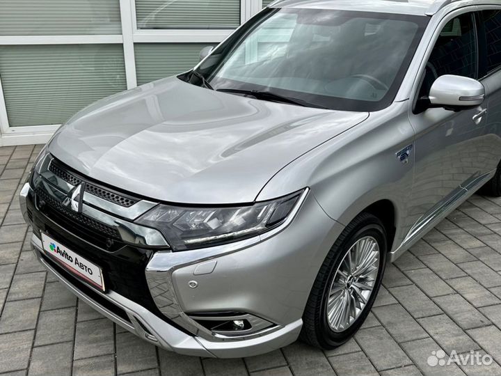 Mitsubishi Outlander 2.4 AT, 2019, 32 000 км