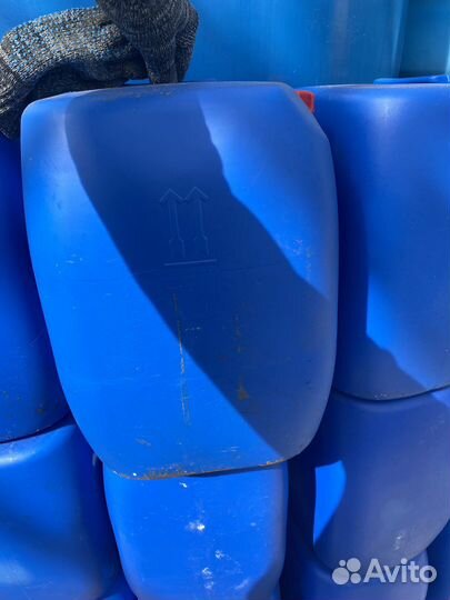 Канистры пластиковые стенка толстый бу 30л