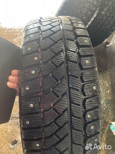 Viatti Bosco Nordico V-523 205/60 R16