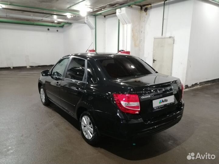 LADA Granta 1.6 МТ, 2022, битый, 19 547 км