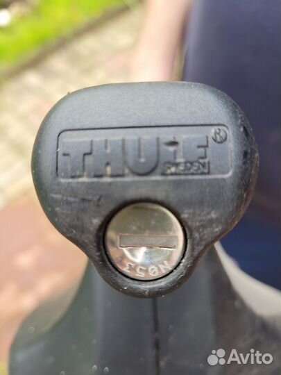 Багажник на рейлинги thule