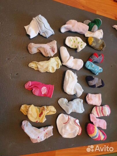 Шапочки/носки/варежки для новорождённых 0-6