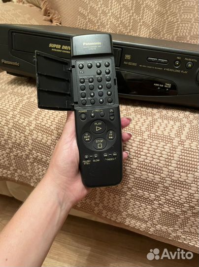 Видеомагнитофон panasonic