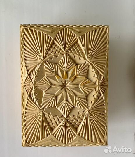 Шкатулка деревянная, резная Ручная работа