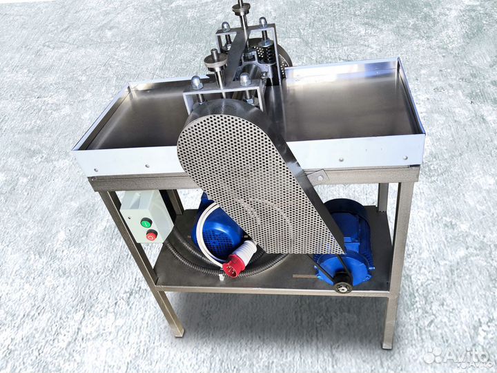 Тестораскатка, тестораскаточная машина для хинкали