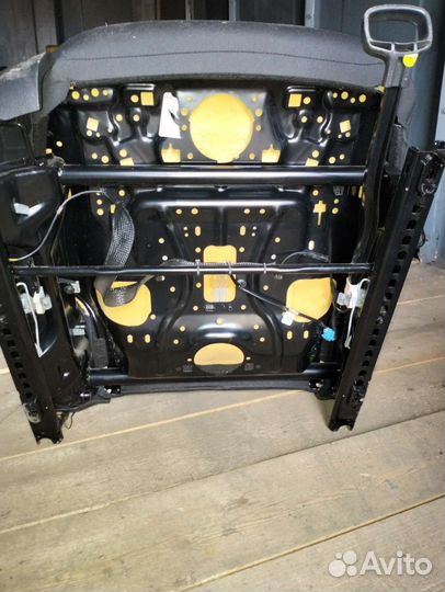 Сиденья volkswagen jetta 6