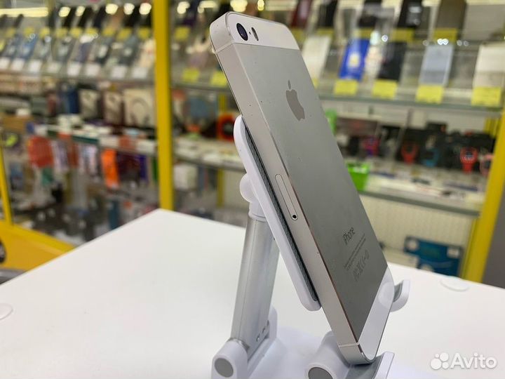 Apple iPhone 5S 16Gb (серебро)