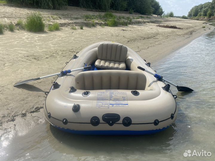 Надувная лодка