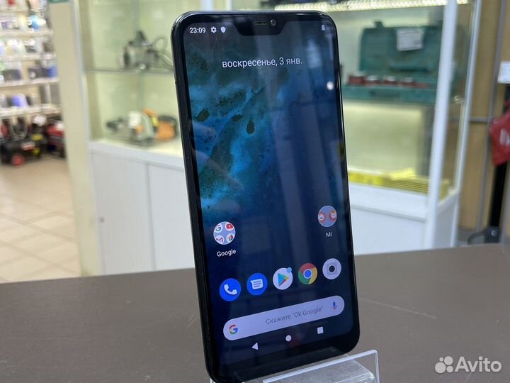 Xiaomi Mi A2 Lite Android One, 3/32 ГБ