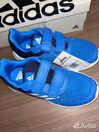 Кроссовки adidas 34р новые