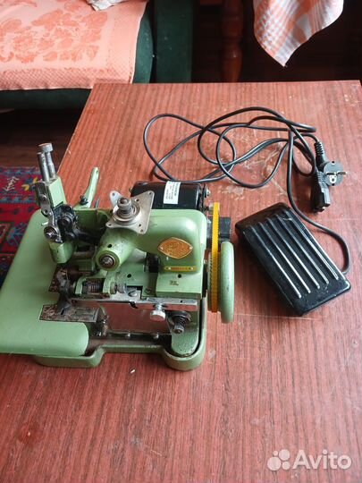 Оверлок для швейной машины
