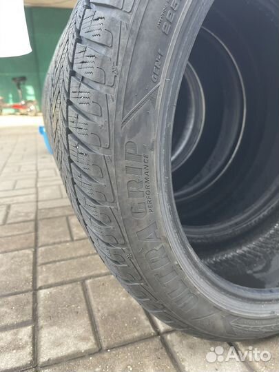 Goodyear UltraGrip 8 Performance 225/45 R19