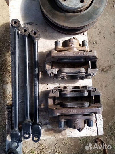 Рычаги, суппорта. Рено Дастер