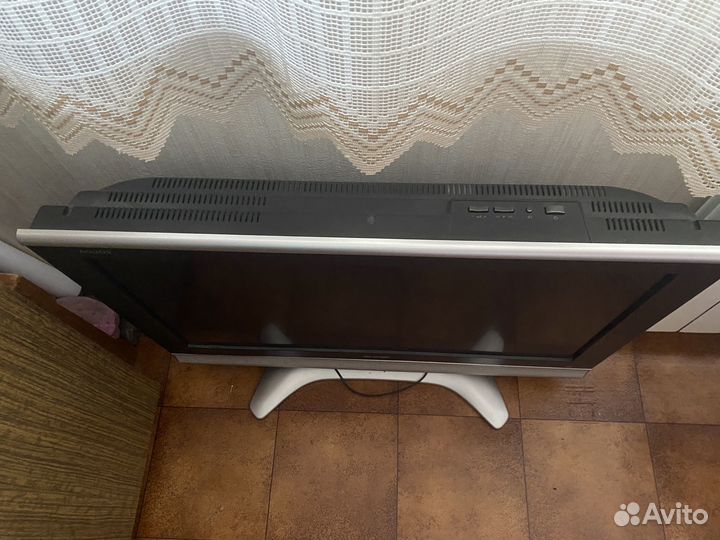Телевизор на запчасти sharp