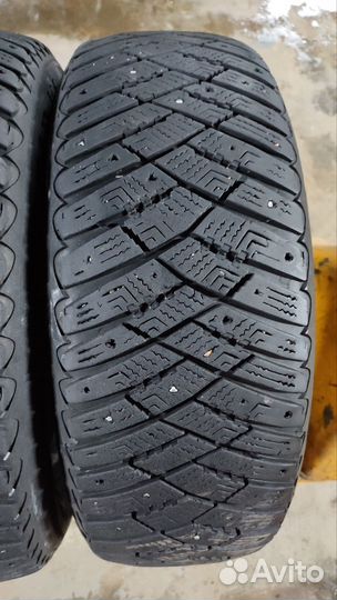 Goodyear Ultragrip Ice Arctic 205/60 R16 92T