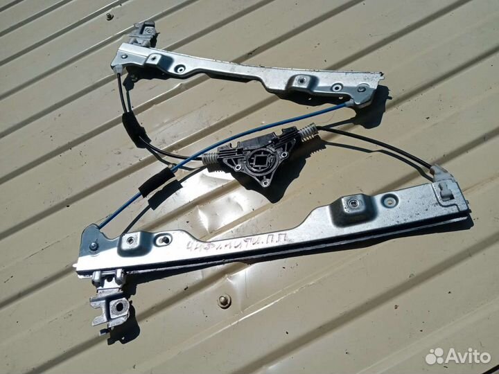 Стеклоподьемник передний правый infiniti G35 V36 V