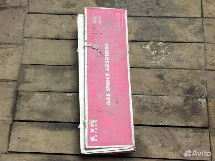 Амортизатор передний Ниссан альмера