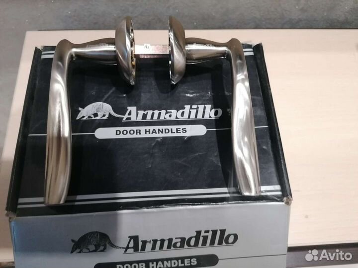 Дверная ручка armadillo