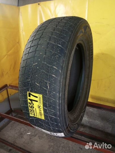 Roadstone Winguard SUV 235/65 R17 96V