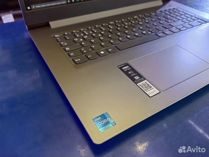 Новый ноутбук большой экран Lenovo Intel 12 Gen