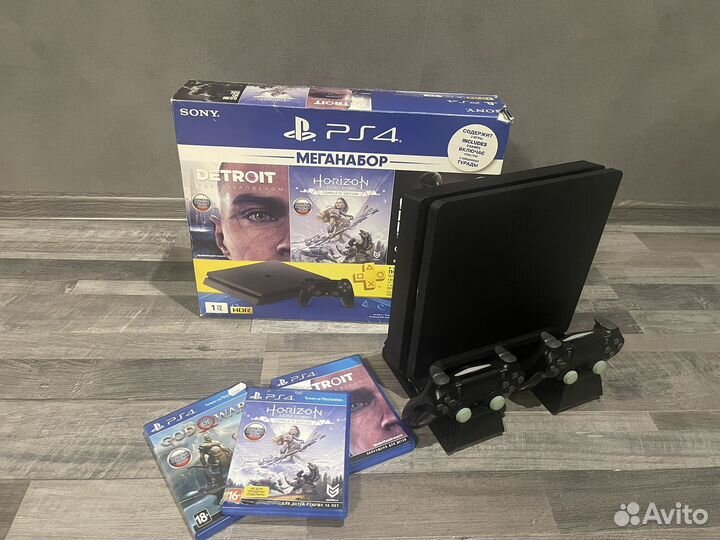 Sony PS4 Slim 1tb + игры