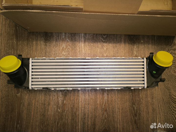 Интеркулер BMW F20-30 17517600530