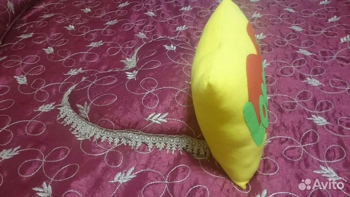 Подушка ручной работы