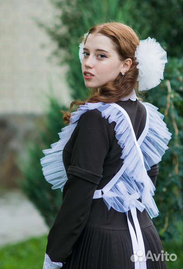 Школьный фартук новый последний