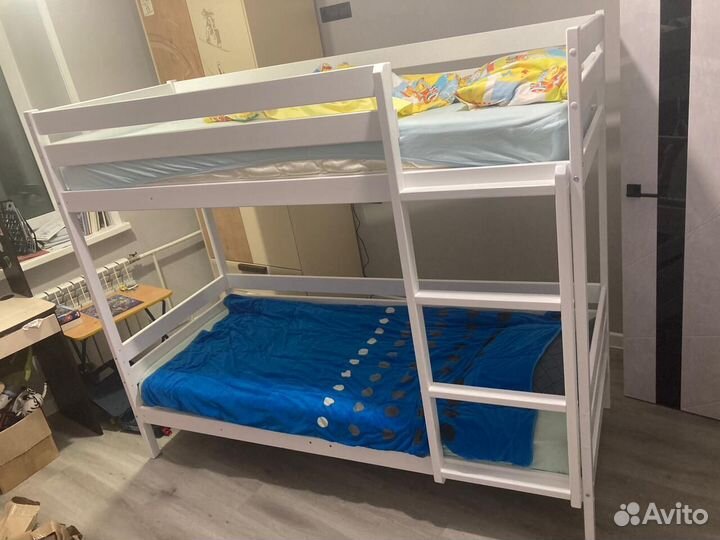 Двухъярусная кровать натуральный массив