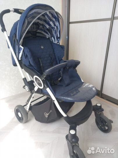 Прогулочная коляска