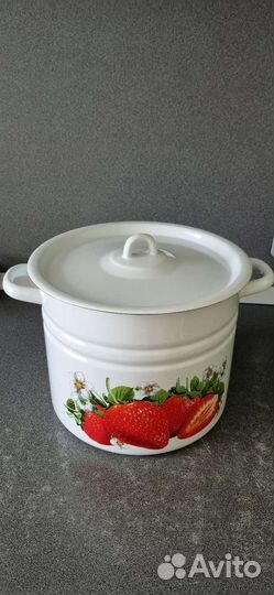 Новая эмалированная кастрюля 9 литров