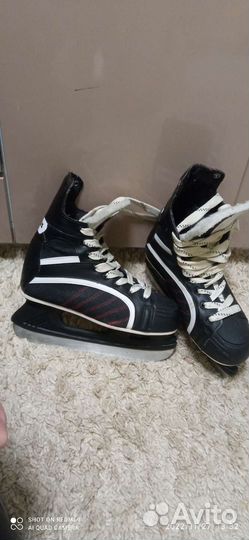 Коньки хоккейные