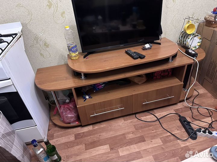Тумба под телевизор