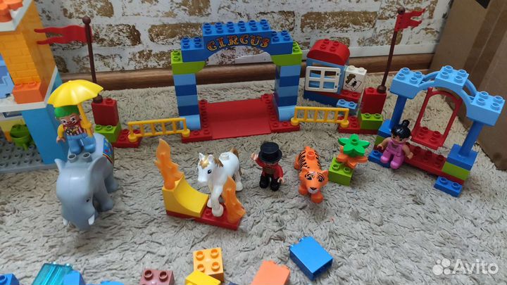 Лего дупло дом и цирк