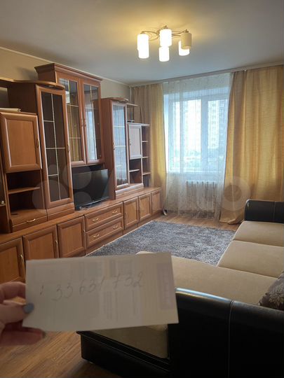 3-к. квартира, 90 м², 3/14 эт.