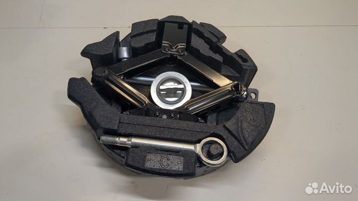 Набор инструментов штатный Subaru XV, 2014