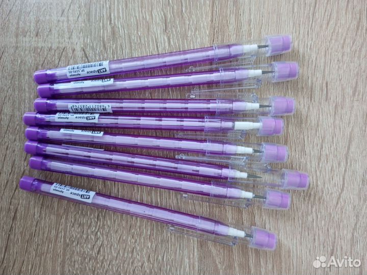 Тетради кос. линия, карандаши, стеки