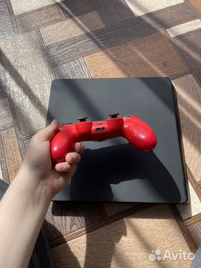 Sony PS4 slim