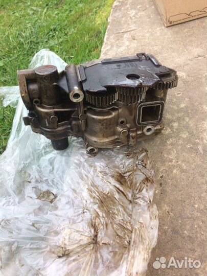 Масляный насос Audi Q7 4.2