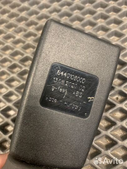 Замок ремня безопасности задний Mercedes-Benz