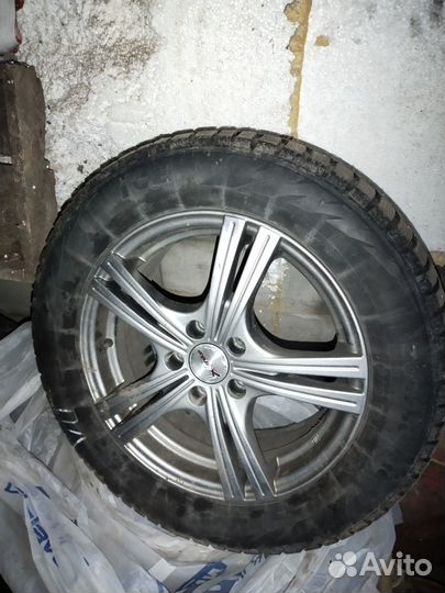 Продам диски на зимней резине р16