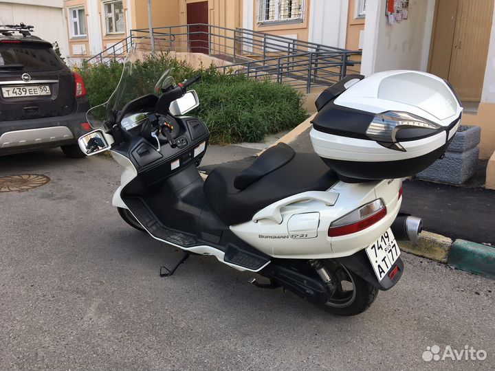 Suzuki Sky wave 650