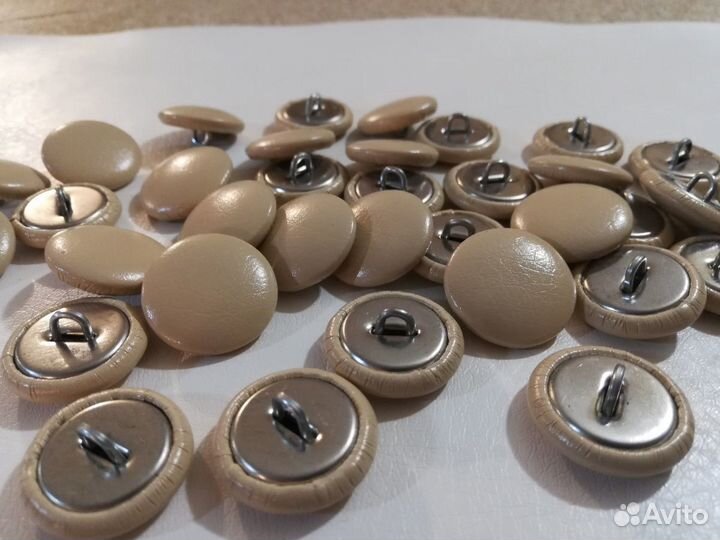 Пуговицы мебельные. Стразы