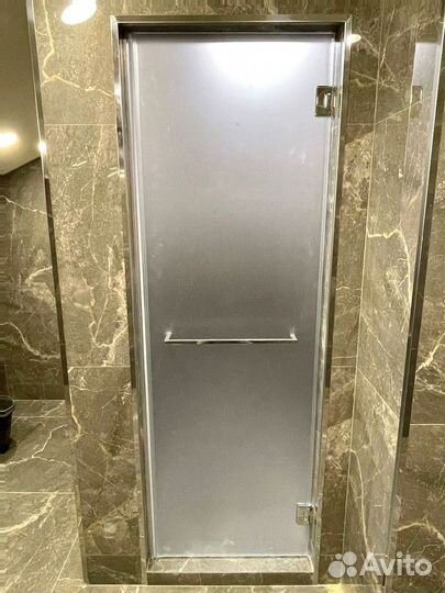 Стеклянные двери на заказ