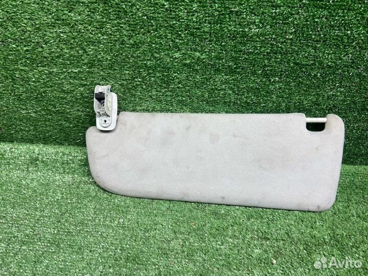 Козырек солнцезащитный правый Audi A6 C6