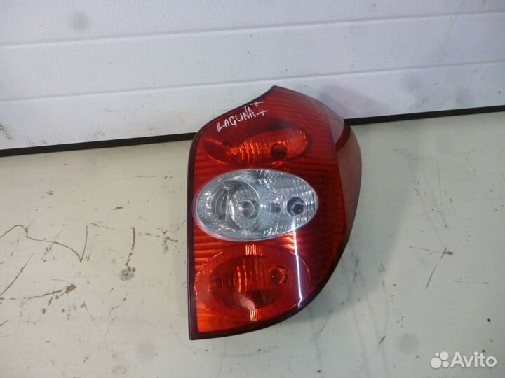 Фонарь задний правый рено лагуна 2 универсал Renau