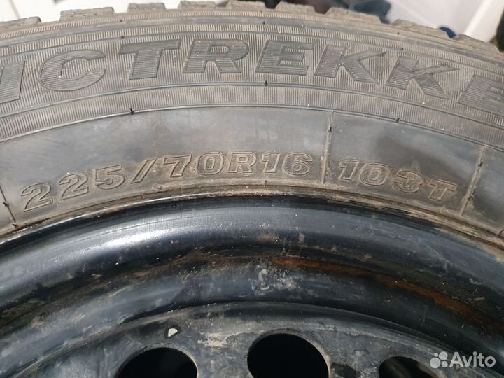 Колеса зимние r16 225 70 maxxis Arctictrekker