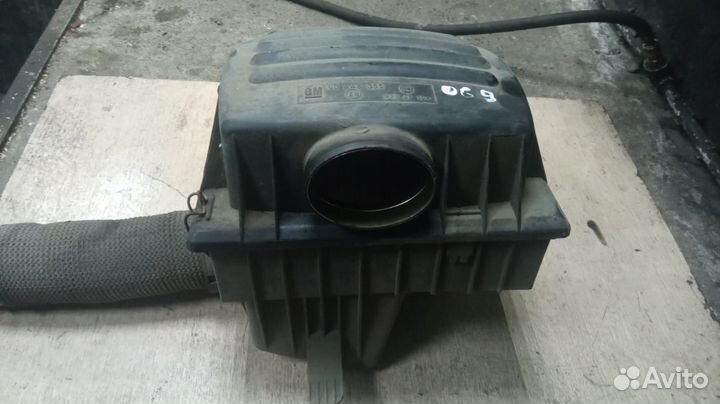 Корпус воздушного фильтра Opel Omega B X20SE