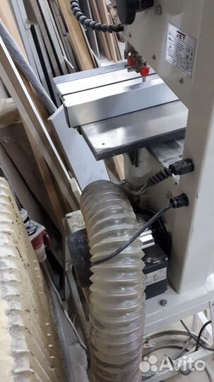 Ленточная пила по дереву станок