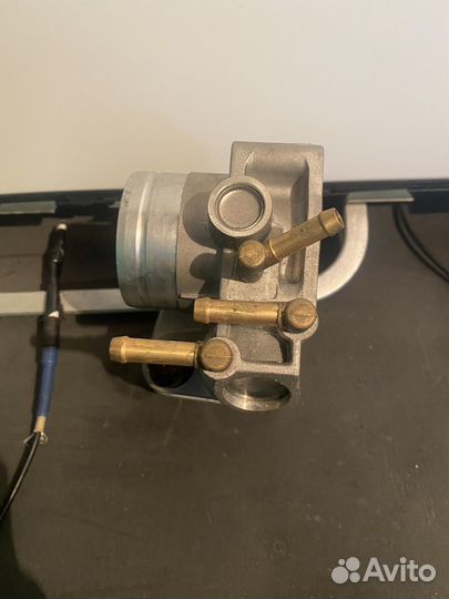 Дроссельная заслонка Skoda Octavia а5 06A133062AT